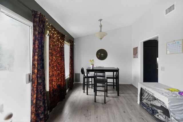 1072 Violet Street, Hemet, CA 92545