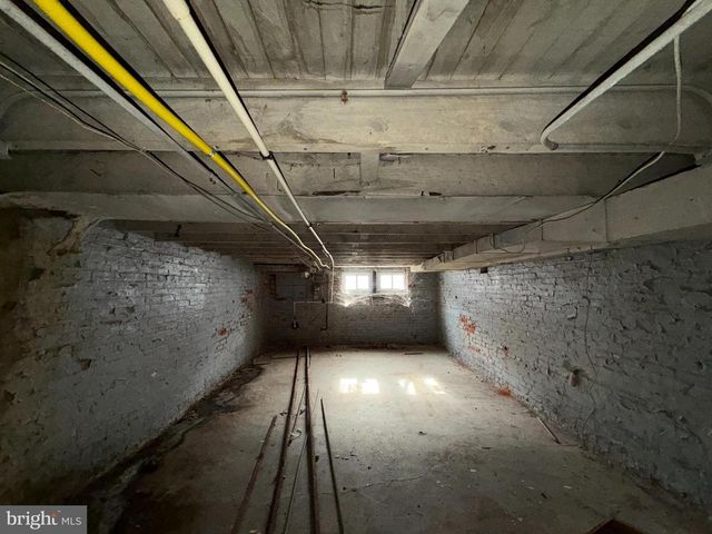 2408 E OLIVER ST, Baltimore, MD 21213