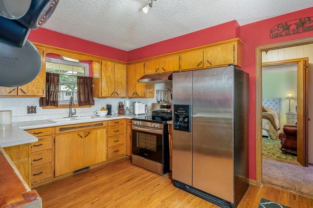 319 S Main Street, Mcloud, OK 74851