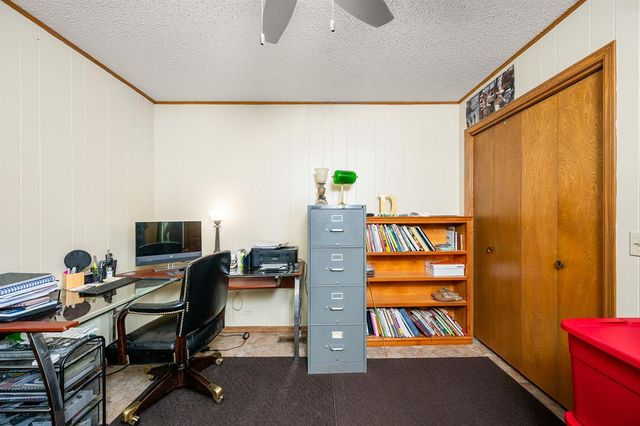 319 S Main Street, Mcloud, OK 74851