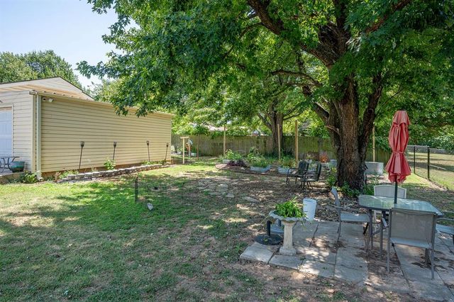 319 S Main Street, Mcloud, OK 74851