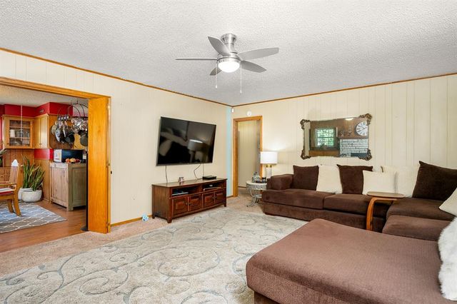 319 S Main Street, Mcloud, OK 74851
