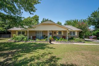 319 S Main Street, Mcloud, OK 74851