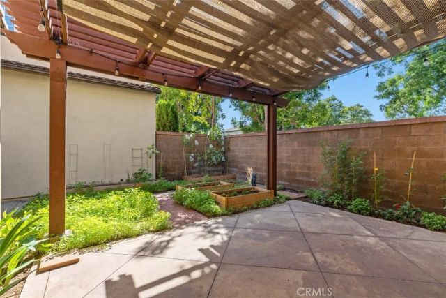 60 Avondale, Irvine, CA 92602