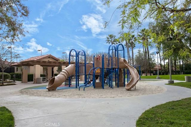 60 Avondale, Irvine, CA 92602