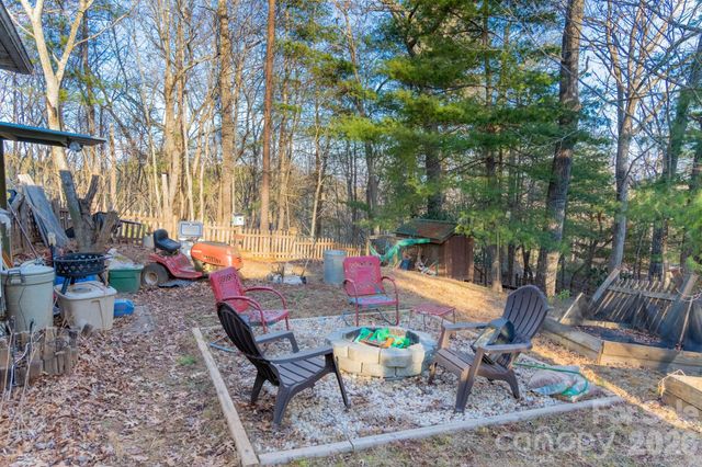 97 Misty Ridge Lane, Leicester, NC 28748