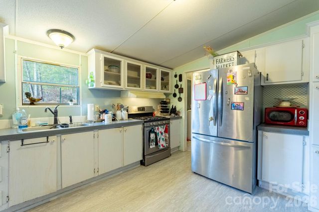 97 Misty Ridge Lane, Leicester, NC 28748