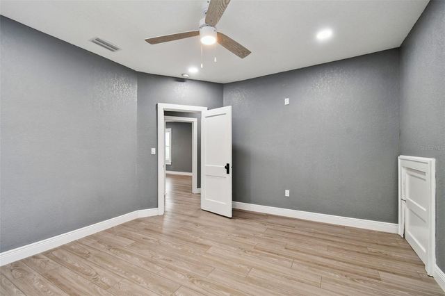 6810 N NAVIN AVENUE, Tampa, FL 33604