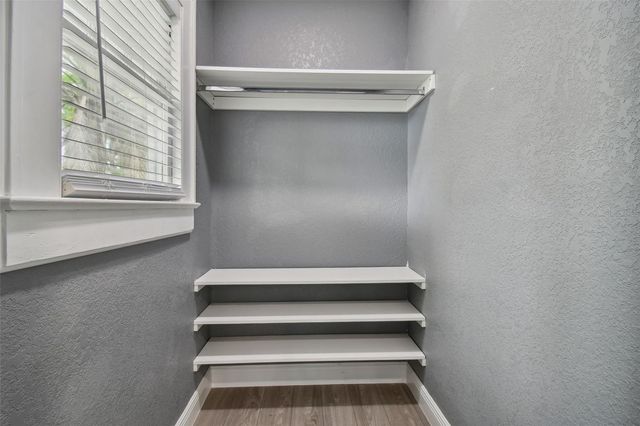6810 N NAVIN AVENUE, Tampa, FL 33604