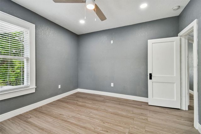 6810 N NAVIN AVENUE, Tampa, FL 33604