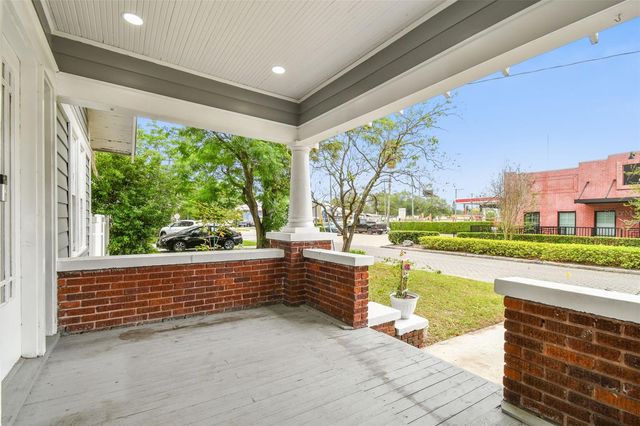 6810 N NAVIN AVENUE, Tampa, FL 33604