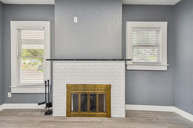6810 N NAVIN AVENUE, Tampa, FL 33604