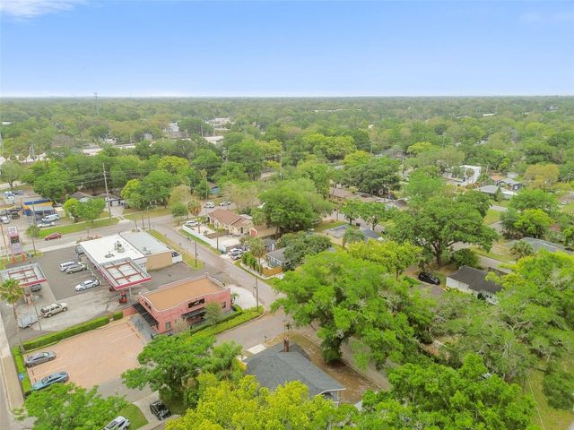 6810 N NAVIN AVENUE, Tampa, FL 33604