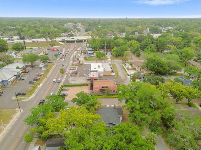 6810 N NAVIN AVENUE, Tampa, FL 33604