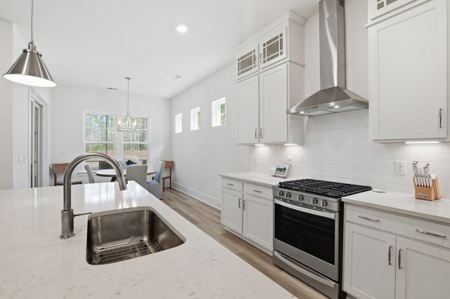 128 Summerwind Drive, Summerville, SC 29486