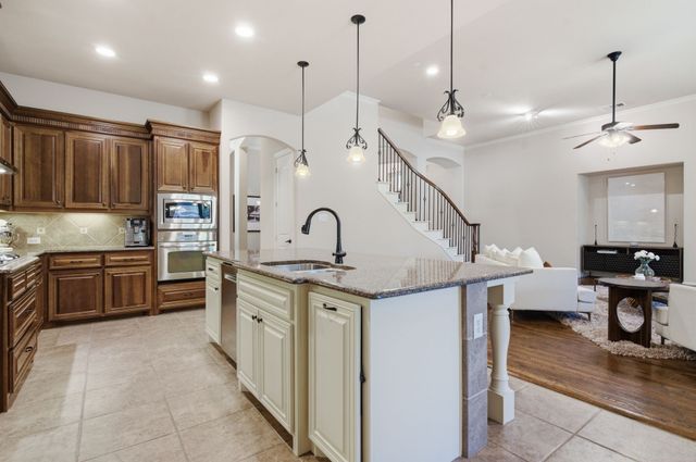 2207 Glasgow Drive, Trophy Club, TX 76262