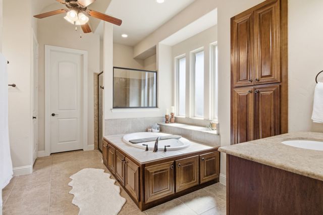 2207 Glasgow Drive, Trophy Club, TX 76262