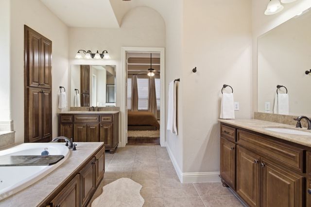 2207 Glasgow Drive, Trophy Club, TX 76262