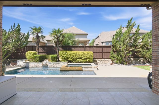 2207 Glasgow Drive, Trophy Club, TX 76262