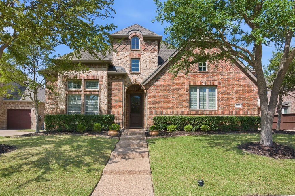 2207 Glasgow Drive, Trophy Club, TX 76262