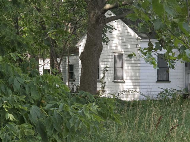 697 W Grand Avenue, Muskegon City, MI 49441
