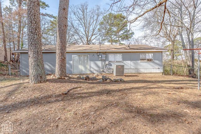 609 Nan Circle, Little Rock, AR 72211