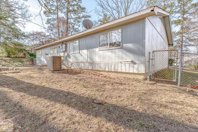 609 Nan Circle, Little Rock, AR 72211