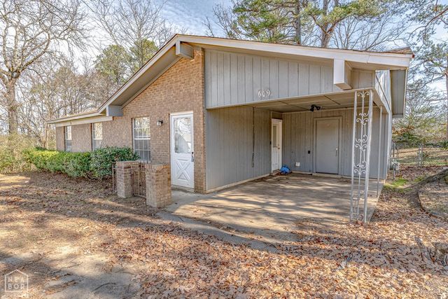 609 Nan Circle, Little Rock, AR 72211