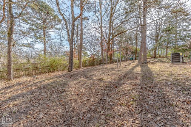 609 Nan Circle, Little Rock, AR 72211