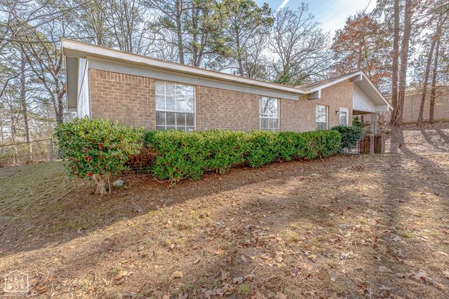 609 Nan Circle, Little Rock, AR 72211