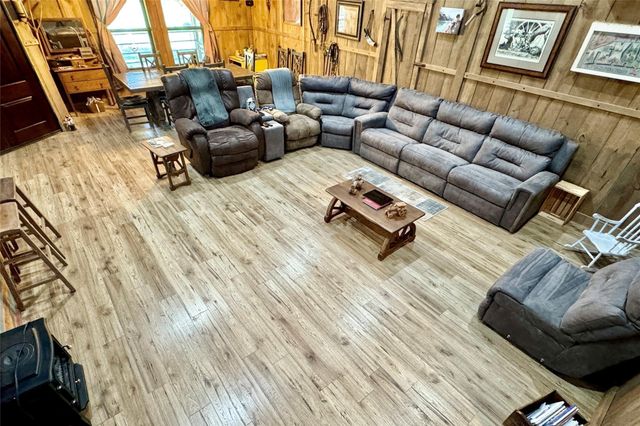 17 Mosley Lane, Huntsville, TX 77320