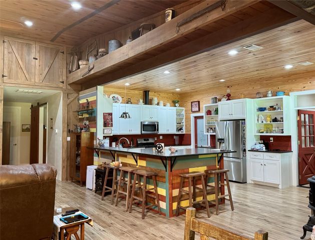 17 Mosley Lane, Huntsville, TX 77320
