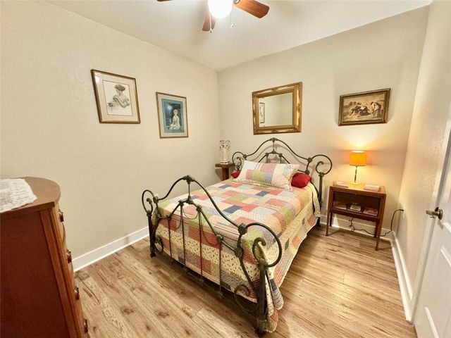 17 Mosley Lane, Huntsville, TX 77320