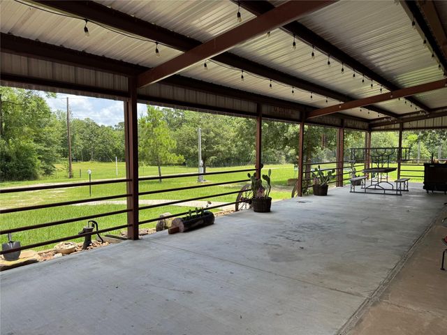 17 Mosley Lane, Huntsville, TX 77320