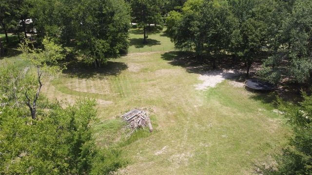 17 Mosley Lane, Huntsville, TX 77320