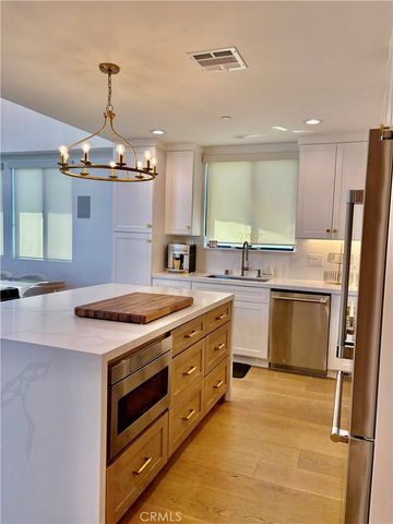 2621 Gates Avenue B, Redondo Beach, CA 90278