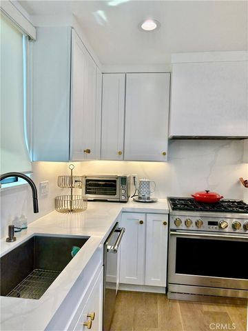 2621 Gates Avenue B, Redondo Beach, CA 90278