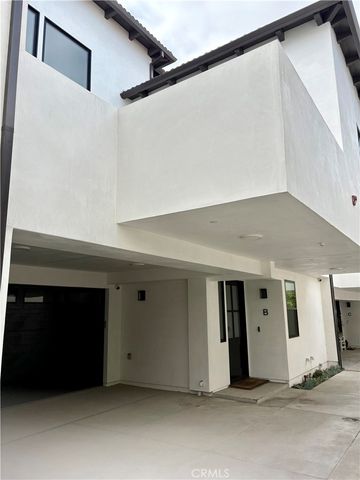 2621 Gates Avenue B, Redondo Beach, CA 90278