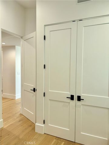 2621 Gates Avenue B, Redondo Beach, CA 90278