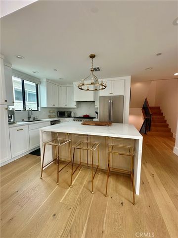 2621 Gates Avenue B, Redondo Beach, CA 90278