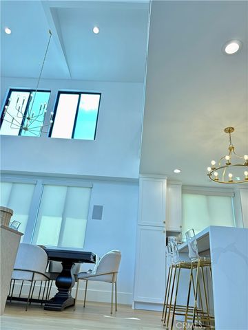 2621 Gates Avenue B, Redondo Beach, CA 90278