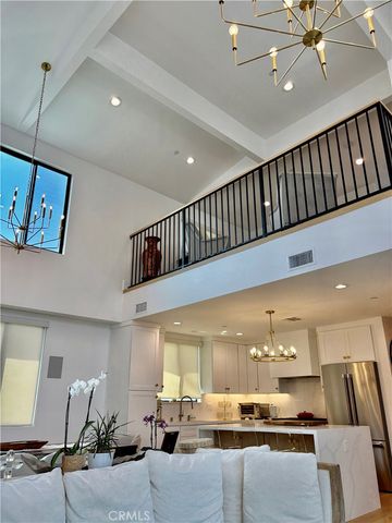 2621 Gates Avenue B, Redondo Beach, CA 90278