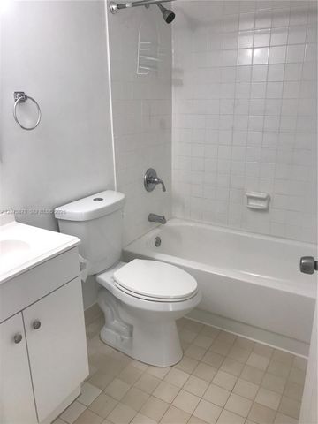 7095 NW 179th Street 112, Hialeah, FL 33015