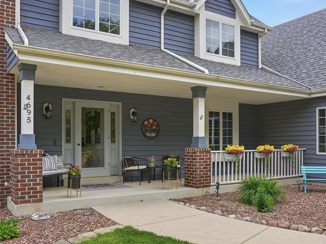 4695 Catherine COURT, Brookfield, WI 53072