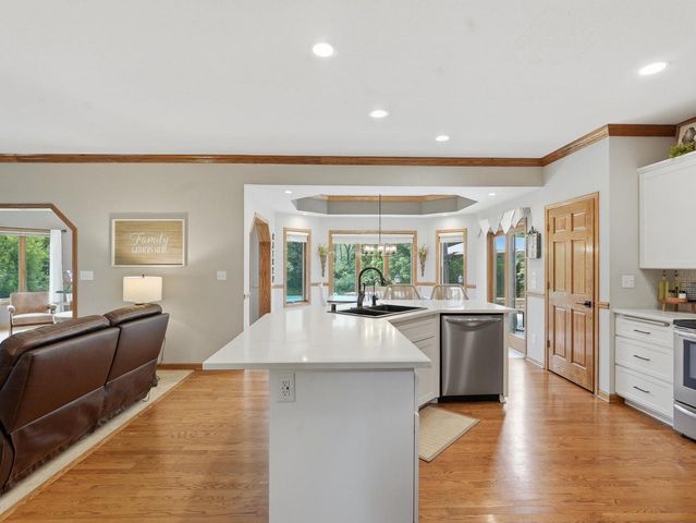 4695 Catherine COURT, Brookfield, WI 53072