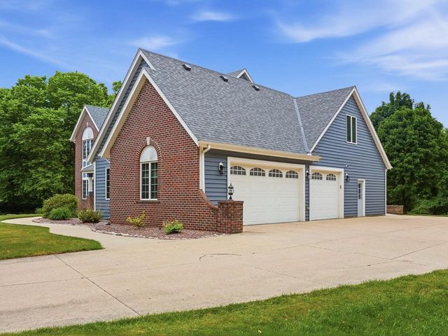 4695 Catherine COURT, Brookfield, WI 53072