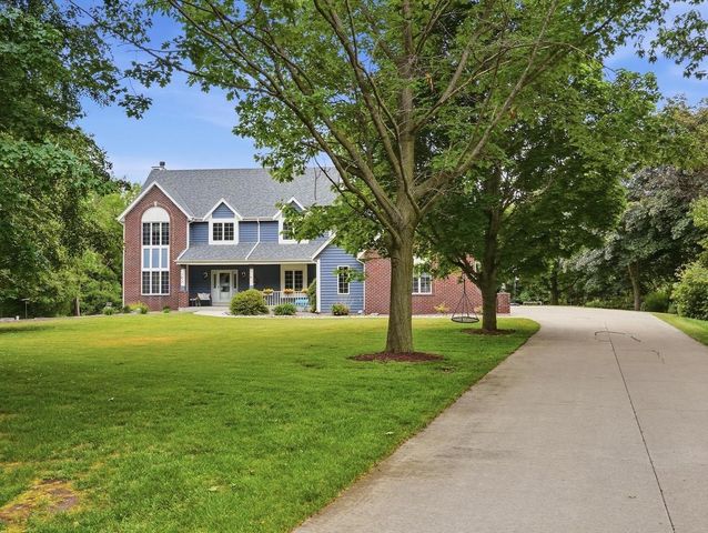 4695 Catherine COURT, Brookfield, WI 53072