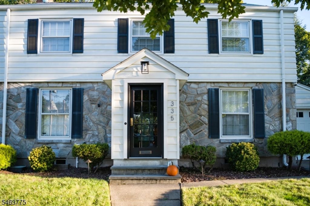 335 Watchung Ave, Bloomfield Twp., NJ 07003 — photo 2