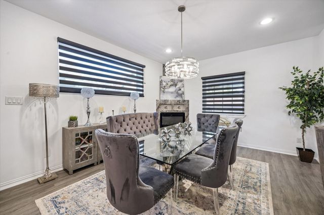 5116 Creekmont Drive, Houston, TX 77091