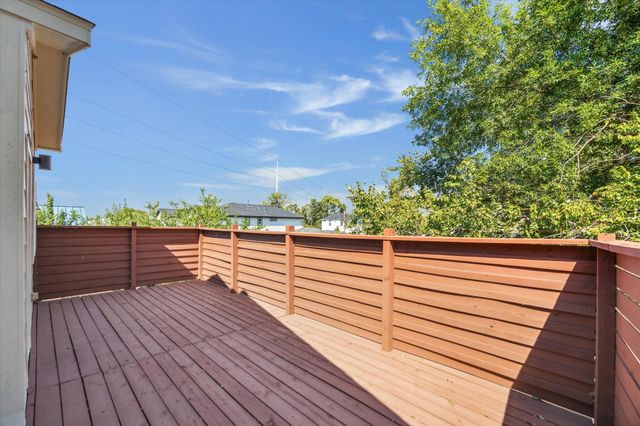 5116 Creekmont Drive, Houston, TX 77091